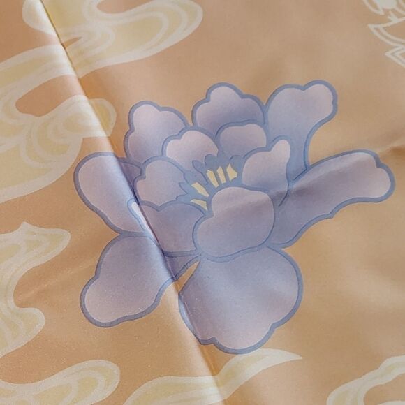 Marja Kurki Large Vintage Floral Silk Scarf w/ Pastel Accents Rolled Hem - Picture 11 of 16